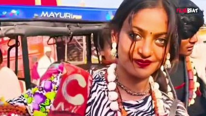 Mahakumbh: Viral Girl Monalisa की ये Unseen Photos आपको Emotional कर देंगी