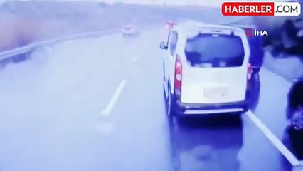 İstanbul Havalimanı Yolu'nda Duraksayan Araçlar Kazalara Davetiye Çıkarıyor