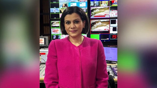 Watch Nidhi Razdan : Priyanka Gandhi makes a debut in active politics.