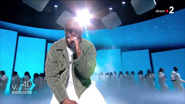 Gims chante Ciel aux Victoires de la Musique