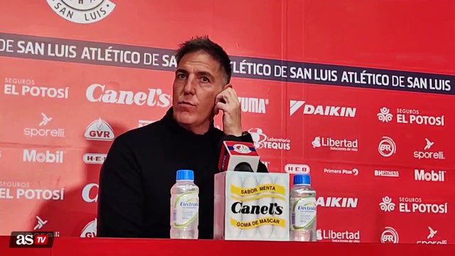 Rueda de prensa DT James Rodríguez en Club León: el elogio al colombiano