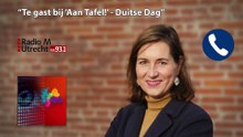 2025-01-17 Ulrike Nagel vertelt in "Aan Tafel!" op Radio M Utrecht over de podcast "Over de Muur".