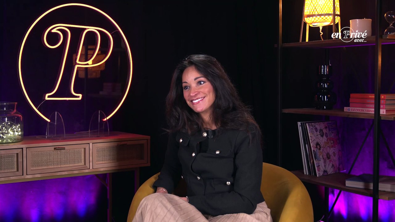 Cindy Fabre en interview "En privé avec" pour Purepeople.com
