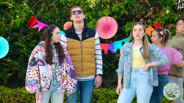 Étudiants Riches vs Pauvres ! Défi Scolaire Drôle de Filles contre Garçons