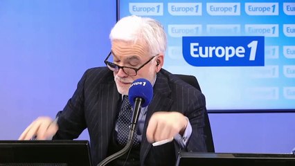 Pascal Praud - Saint-Raphaël : le maire instaure un lever de drapeau et une Marseillaise dans les centres de loisirs