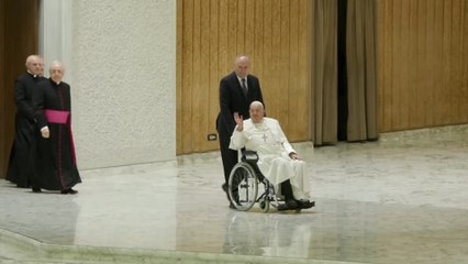 El Papa continúa ingresado con un "cuadro clínico complejo"