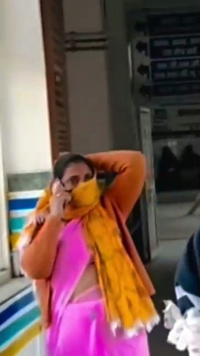 Watch Video : रील बनाने के लिए हाथ-पैरों और सिर...