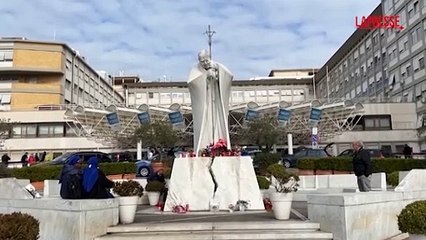 Papa Francesco, quadro clinico complesso: cambiata la terapia al pontefice