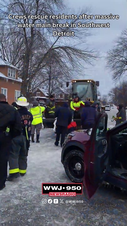 Massive water main break causes flooding in SW Detroit
