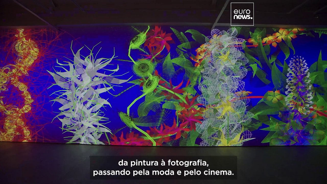 A exposição floral da Saatchi Gallery: como as flores moldam a arte, a moda e a inovação digital