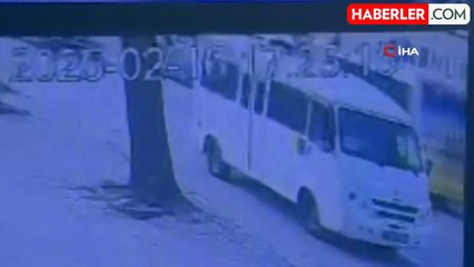 Minibüs ile Motosiklet Çarpıştı: İki Yaralı