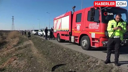Diyarbakır'da Virajı Alamayan Otomobil Tarlaya Uçtu: 1 Yaralı