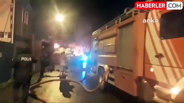 İstanbul Avcılar'da Plastik Geri Dönüşüm Tesisinde Yangın