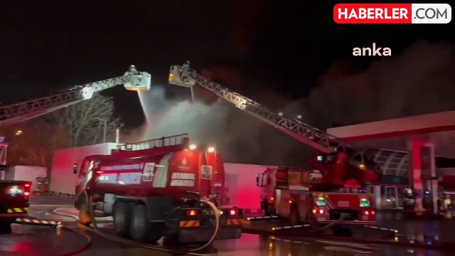 İstanbul Avcılar'da Plastik Geri Dönüşüm Tesisinde Yangın