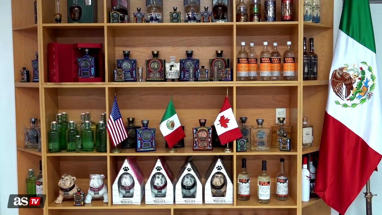 Mexicanos contestan duro a Trump por sus aranceles al tequila