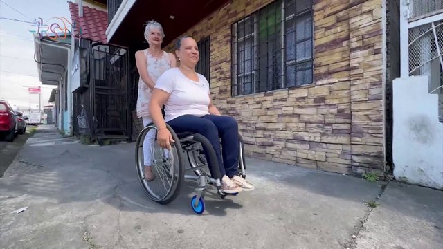 Conozca a la primera mujer en correr una maratón en silla de ruedas en Costa Rica