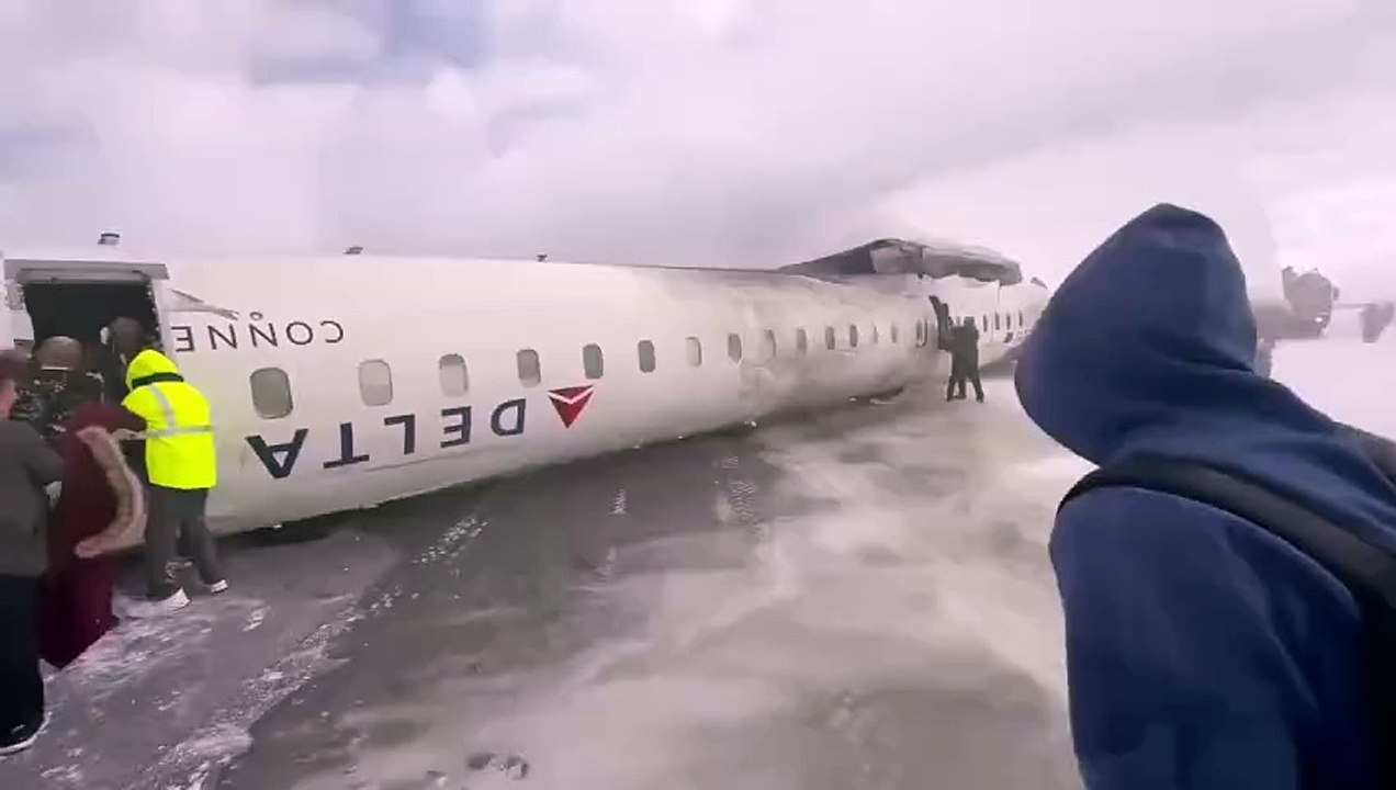 Un avión sufrió un accidente luego de aterrizar en Canadá