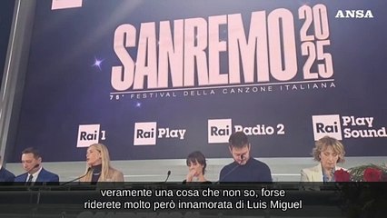 Sanremo, Marcuzzi e Cattelan cantano i loro brani preferiti legati al Festival
