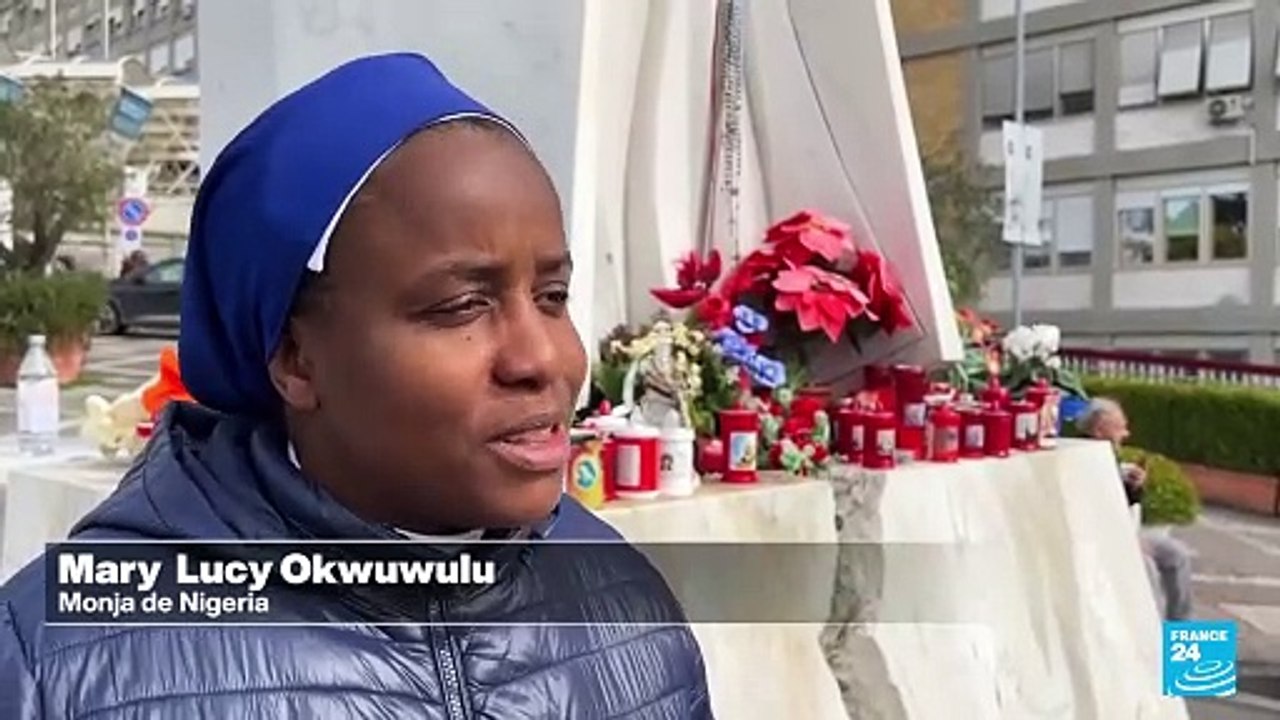 El papa Francisco sigue hospitalizado bajo un “cuadro clínico complejo”, informa el Vaticano