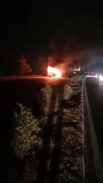 जयपुर-सीकर हाईवे पर चलती बस में लगी भीषण आग, यात्रियों ने कूदकर बचाई जान