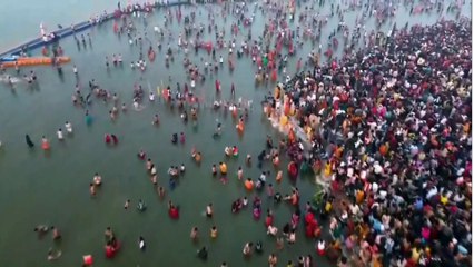 महाकुंभ में कम नहीं हो रही भीड़, ड्रोन से संगम घाट का दिखा ऐसा नजारा