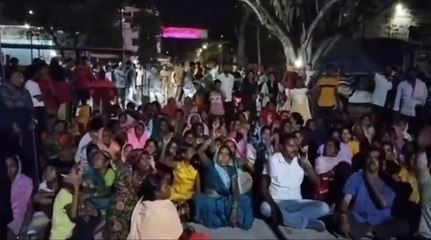 अवैध शराब बिक्री को लेकर लोगों में दिखा आक्रोश, नाराज मोहल्ले वासी ने किया थाने का घेराव, देखें Video..