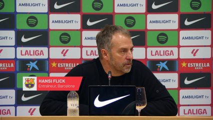 Barcelone - Flick explique la non-titularisation de Koundé : "Il était en retard à la causerie"