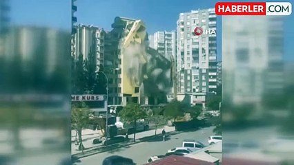 Adana'da Ağır Hasarlı Bina Kontrollü Olarak Yıkıldı