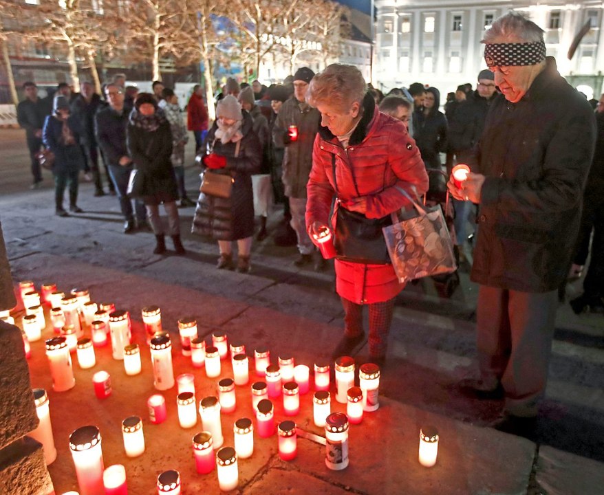 Kundgebung in Klagenfurt: 200 Menschen trauern um Opfer des Terroranschlags