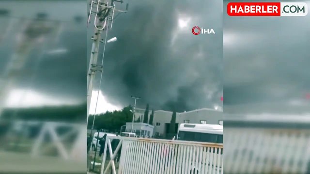 Edirne'de fabrika yangınına müdahale ediliyor