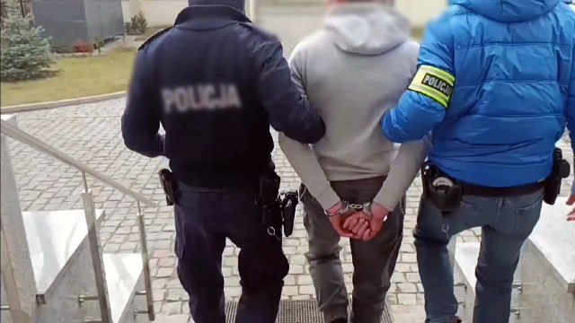 Oblał kobietę nieznaną substancją - został tymczasowo aresztowany