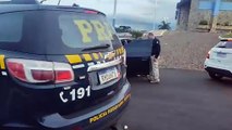 PRF frustra fuga e apreende mais de 58 kg de drogas na BR-277