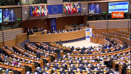 Draghi L'Ue deve agire come un unico Stato per far fronte alle sfide