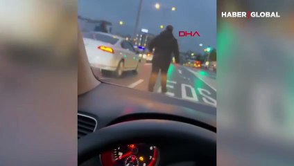 Trafikte erkek vahşeti: Kadın sürücünün aracına saldırdı, serbest bırakıldı