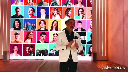 Beppe Convertini presenta il suo nuovo libro "Il Paese azzurro"