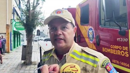 Rapaz cai em obra de prédio no Centro de Curitiba