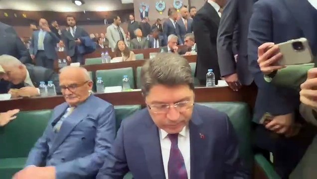 AKP sözcüsü Ömer Çelik ziyaret süreci tamamlandı demişti Adalet Bakanı Yılmaz Tunç aksini konuştu:
