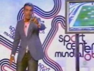 Julen Lopetegui se desmaya en "Sport center mundial 06"