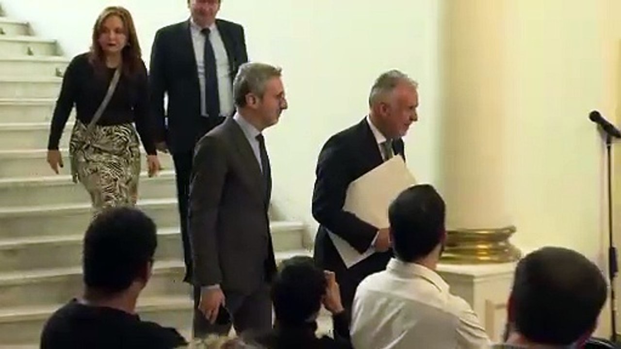 Torres presenta certificados de vuelo para desmentir las últimas acusaciones de Aldama