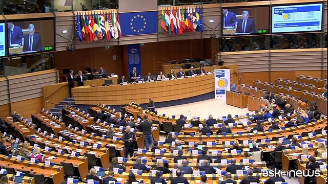 Difesa, Draghi: Possiamo aspettarci di restare soli in Ue e Ucraina