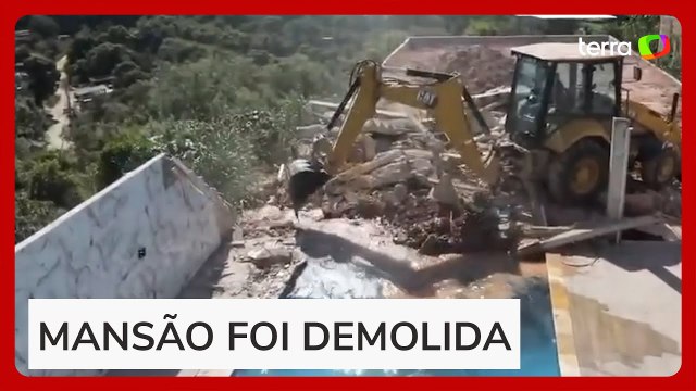 Polícia destrói casa de suspeito de ordenar ataque a delegacia no Rio de Janeiro