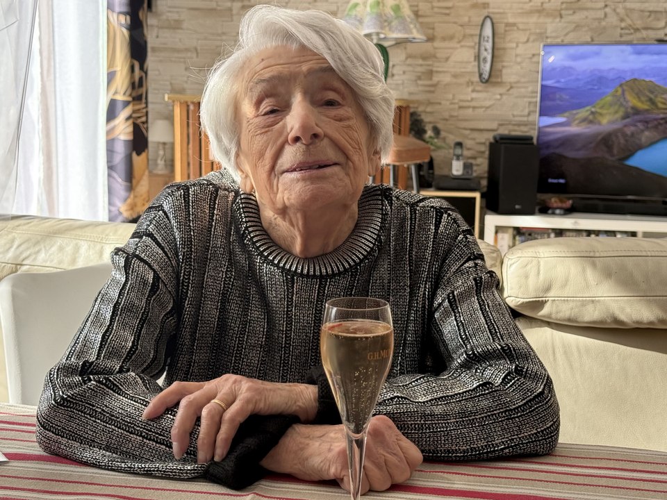 Renée Huguenet, la centenaire de Cannes-et-Clairan!