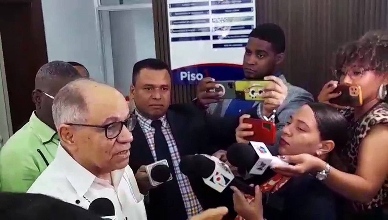 Sindicalistas advierten a empresarios que, de no presentar una propuesta, se podría tomar una decisión en base a las presentadas