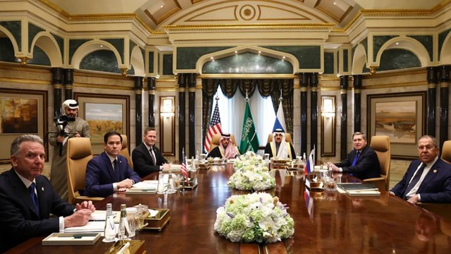 Estados Unidos y Rusia inician las conversaciones en Riad sin la presencia de Ucrania