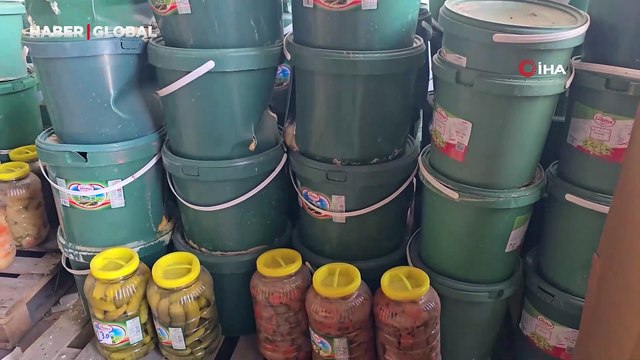 Şanlıurfa'da denetim: Tonlarca bozuk ürün ele geçirildi