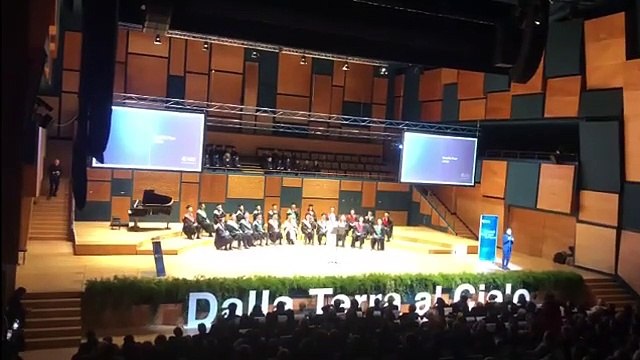 C'è anche Drusilla all'inaugurazione dell'anno accademico dell'UniFi: «Sparpagliamo l'urgenza di sapere»