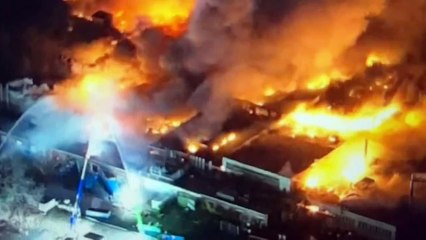 Se desata un incendio masivo en una fábrica aeroespacial de Pennsylvania
