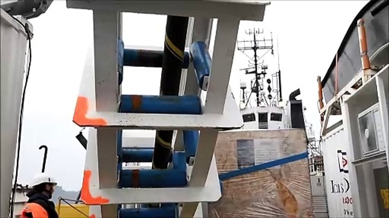 Meta vai instalar cabo submarino de 50.000 km em cinco continentes