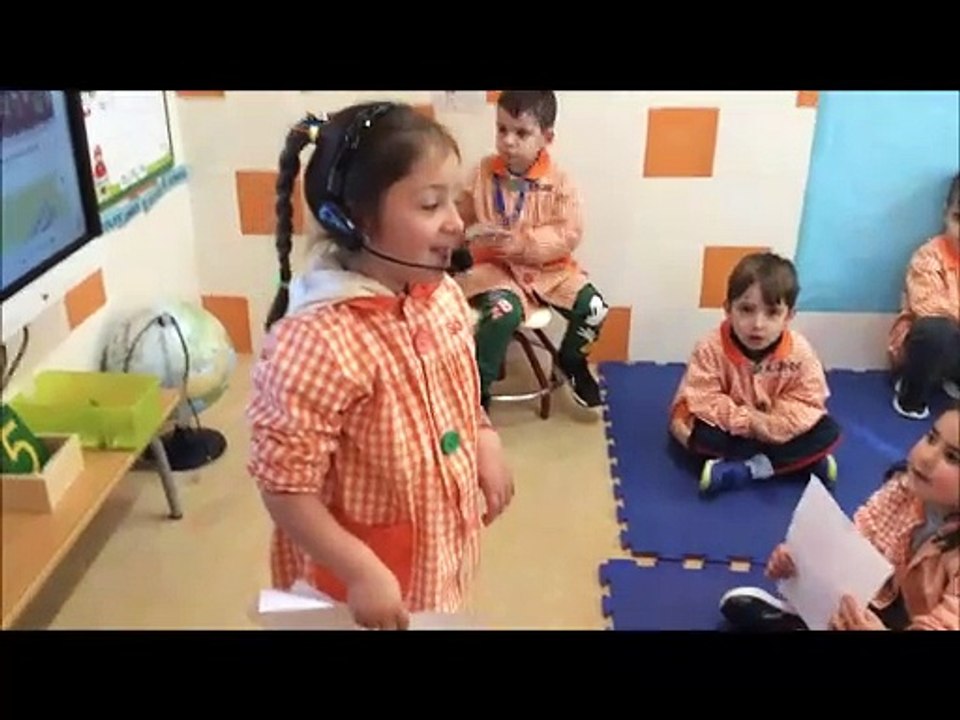 TRES CIENTÍFICAS