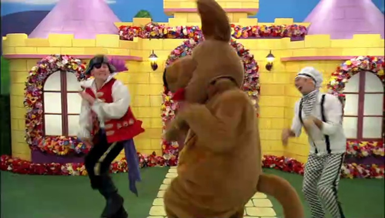 The Wiggles Dorothy The Dinosaur Wags Loves To Shake Shake 2011...mp4